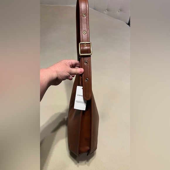 Coach Ergo 33 Glovetanned Leather Brass/1941 Saddle Large Shoulder/Hobo Bag - Picture 2 of 12